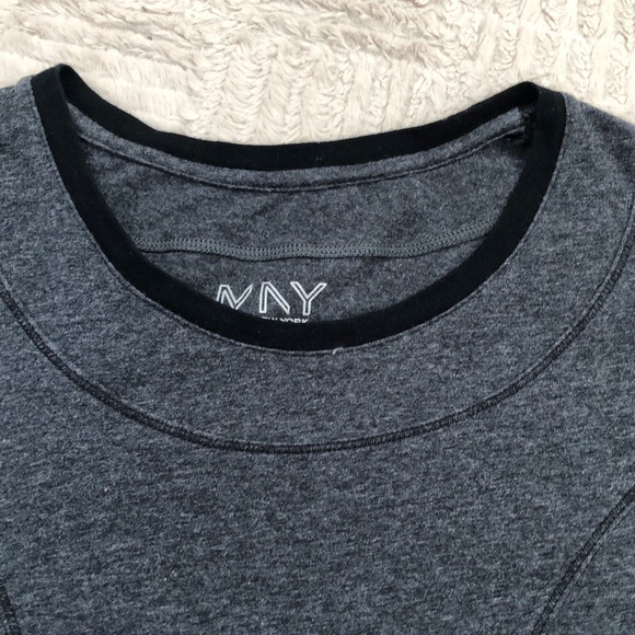 Marc New York long sleeve performance top grey black with thumbholes Size Small - Picture 4 of 16